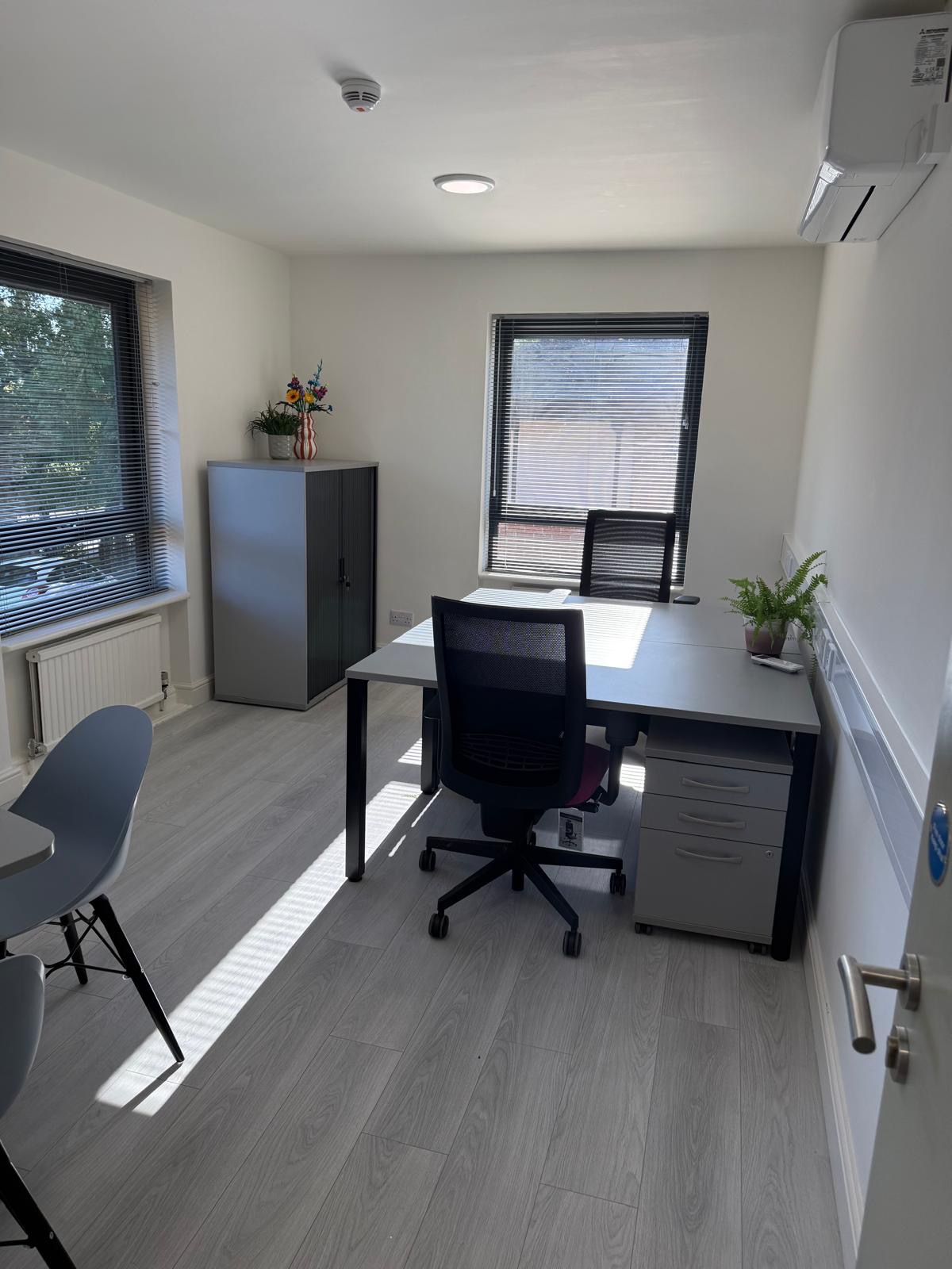 e0b82979-7694-4a7e-b779-1095796f6d8e